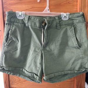 Twill midi shorts
